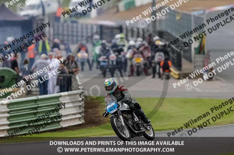 Vintage motorcycle club;eventdigitalimages;mallory park;mallory park trackday photographs;no limits trackdays;peter wileman photography;trackday digital images;trackday photos;vmcc festival 1000 bikes photographs